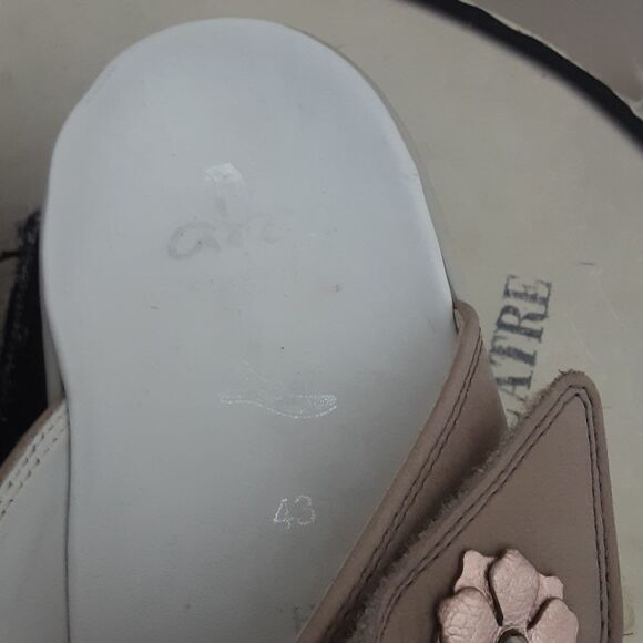 ARA Classic Open Toe Sandal - Picture 8 of 13